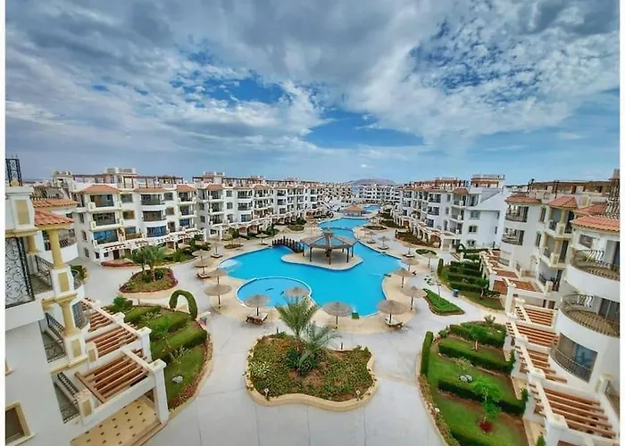Appartement Hills 3br With Pool View And Free Access