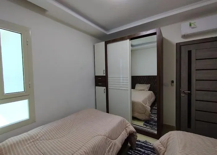 Hills 3br With Pool View And Free Access *