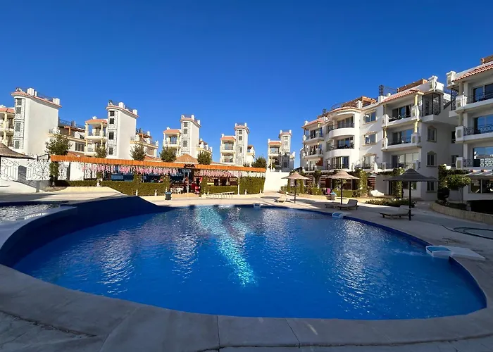 Hills 3br With Pool View And Free Access Appartement