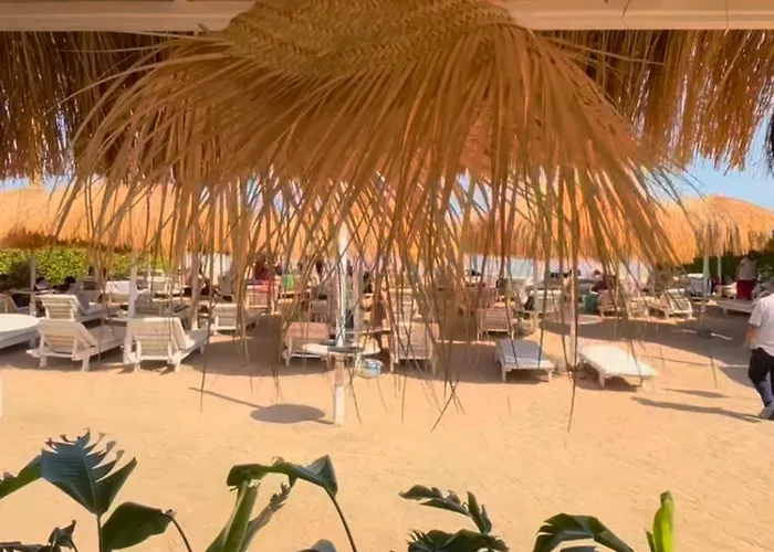 Appartement Hills 3br With Pool View And Free Access *